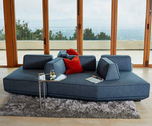 Load image into Gallery viewer, Durante Sofa

